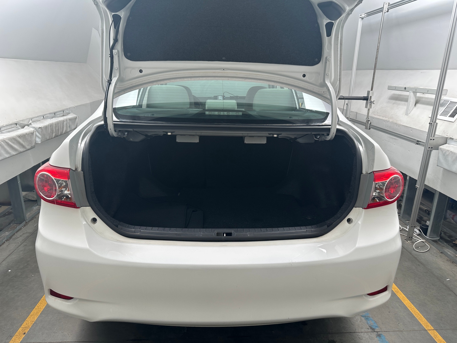 Thumbnail: 2012 Toyota Corolla - 6