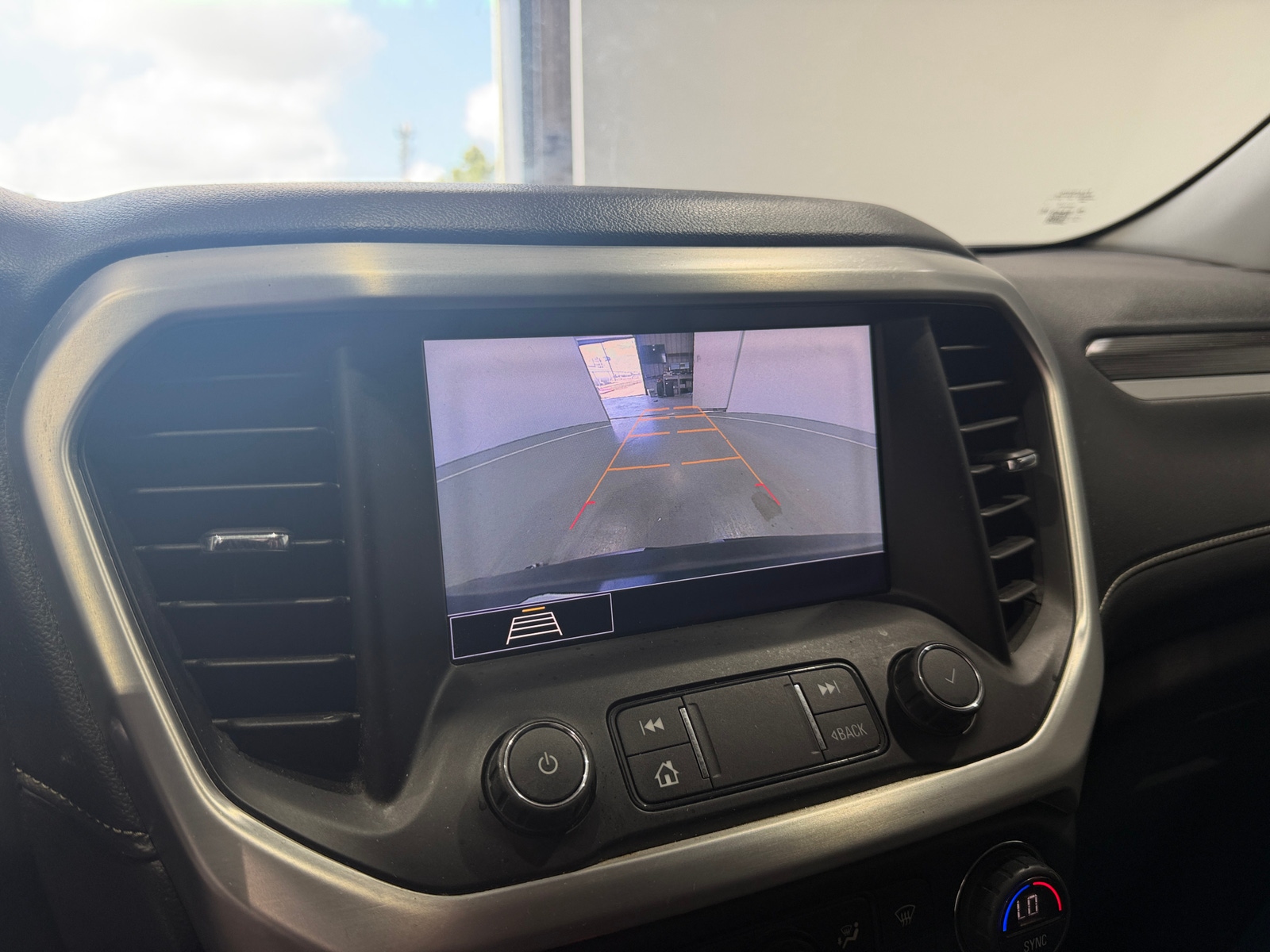 Thumbnail: 2020 GMC Acadia - 3