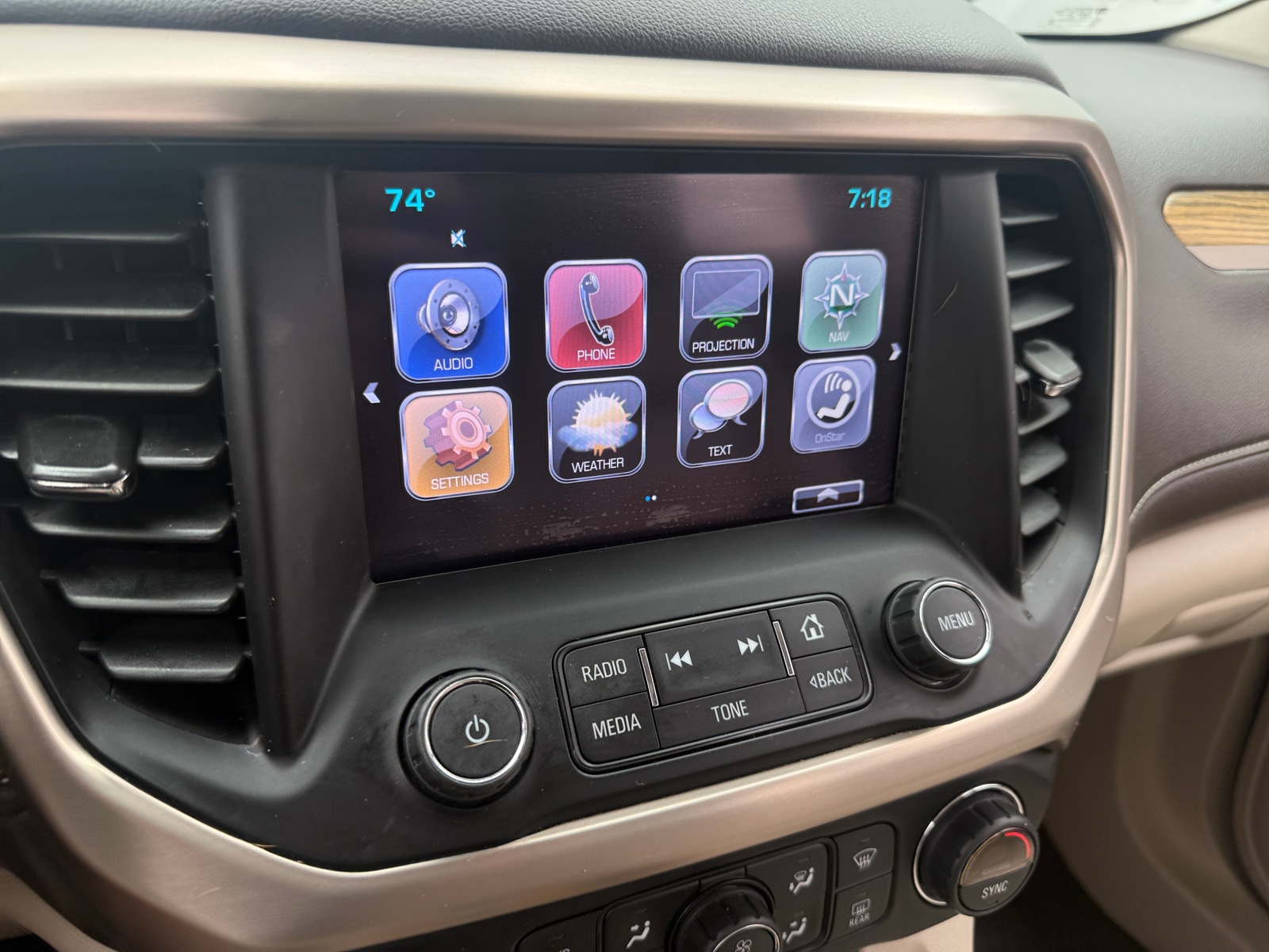 Thumbnail: 2017 GMC Acadia - 3