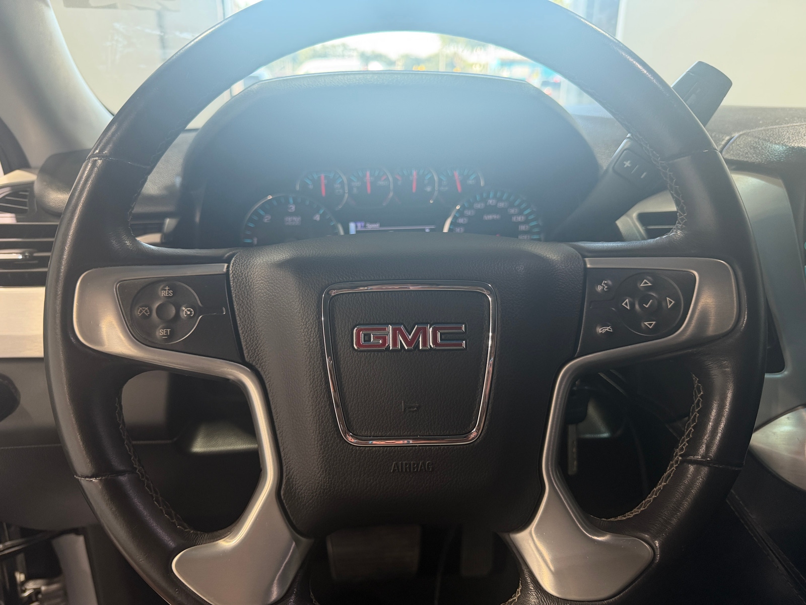 Thumbnail: 2017 GMC Yukon - 5