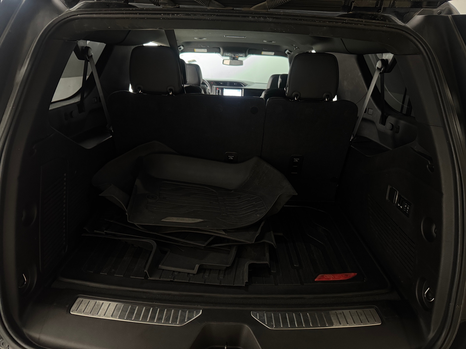Thumbnail: 2021 GMC Yukon XL - 6