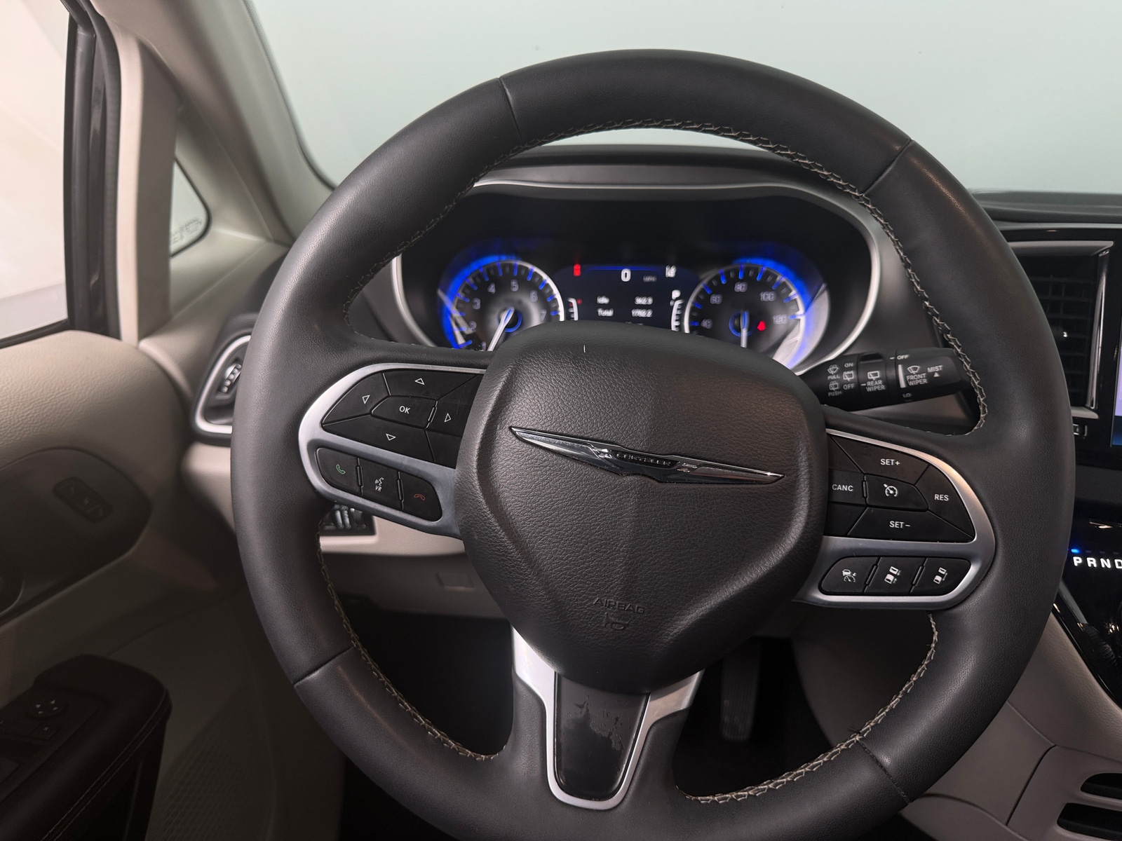 Thumbnail: 2024 Chrysler Pacifica - 4