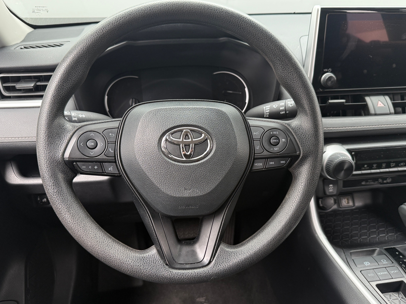 Thumbnail: 2025 Toyota RAV4 - 5