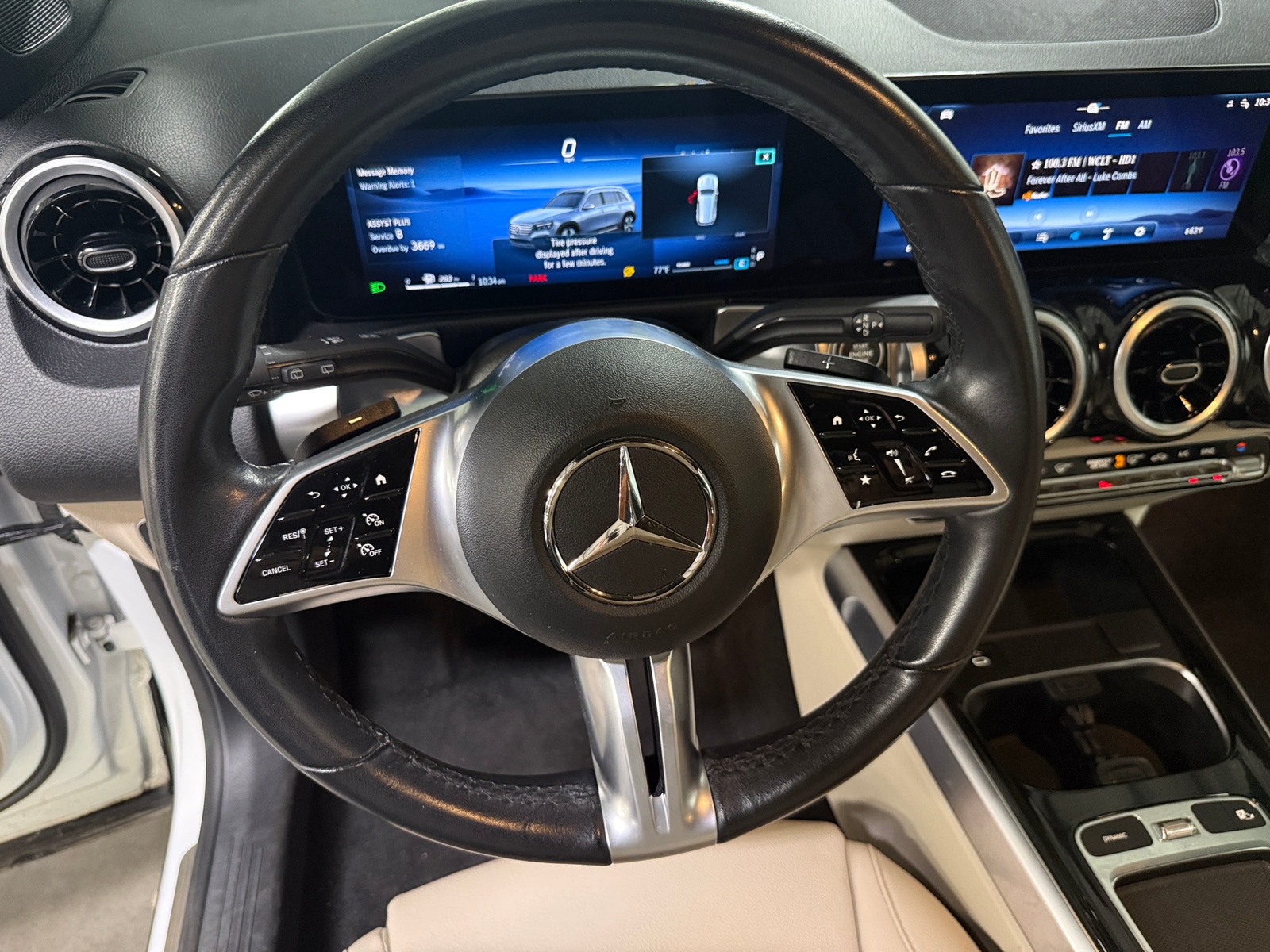 Thumbnail: 2025 Mercedes-Benz GLB - 4