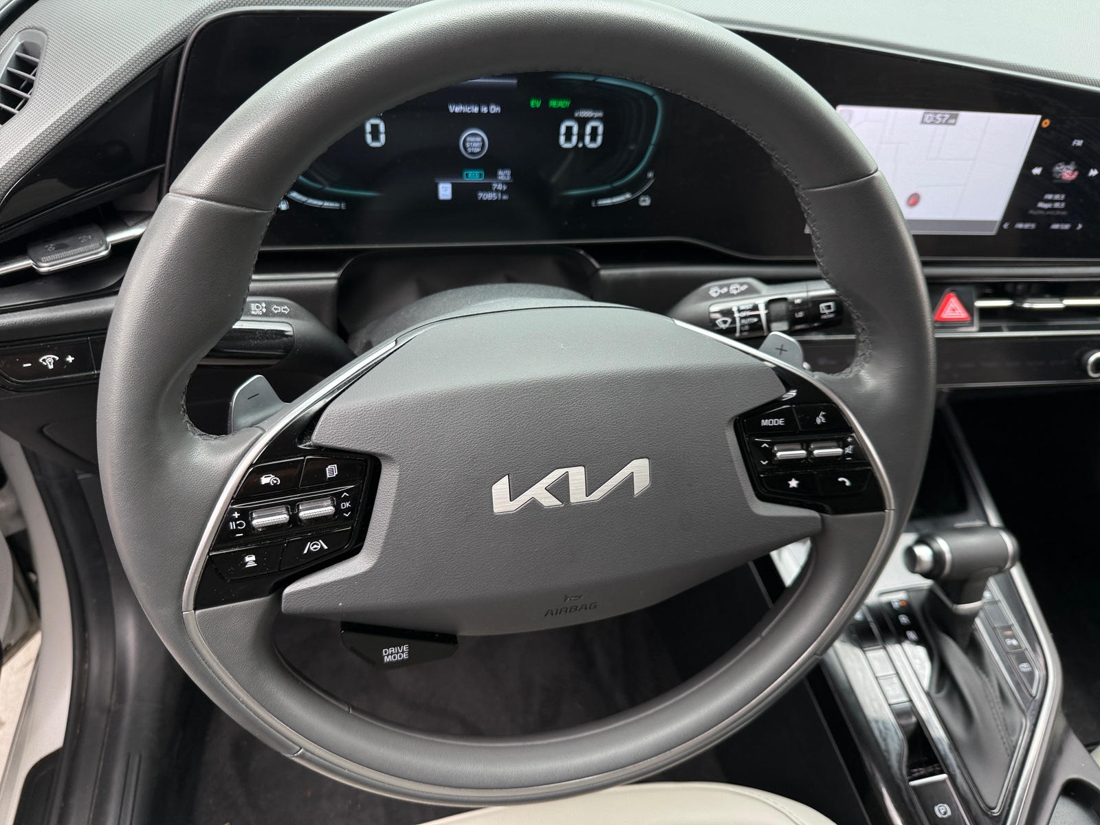 Thumbnail: 2023 Kia Niro - 4