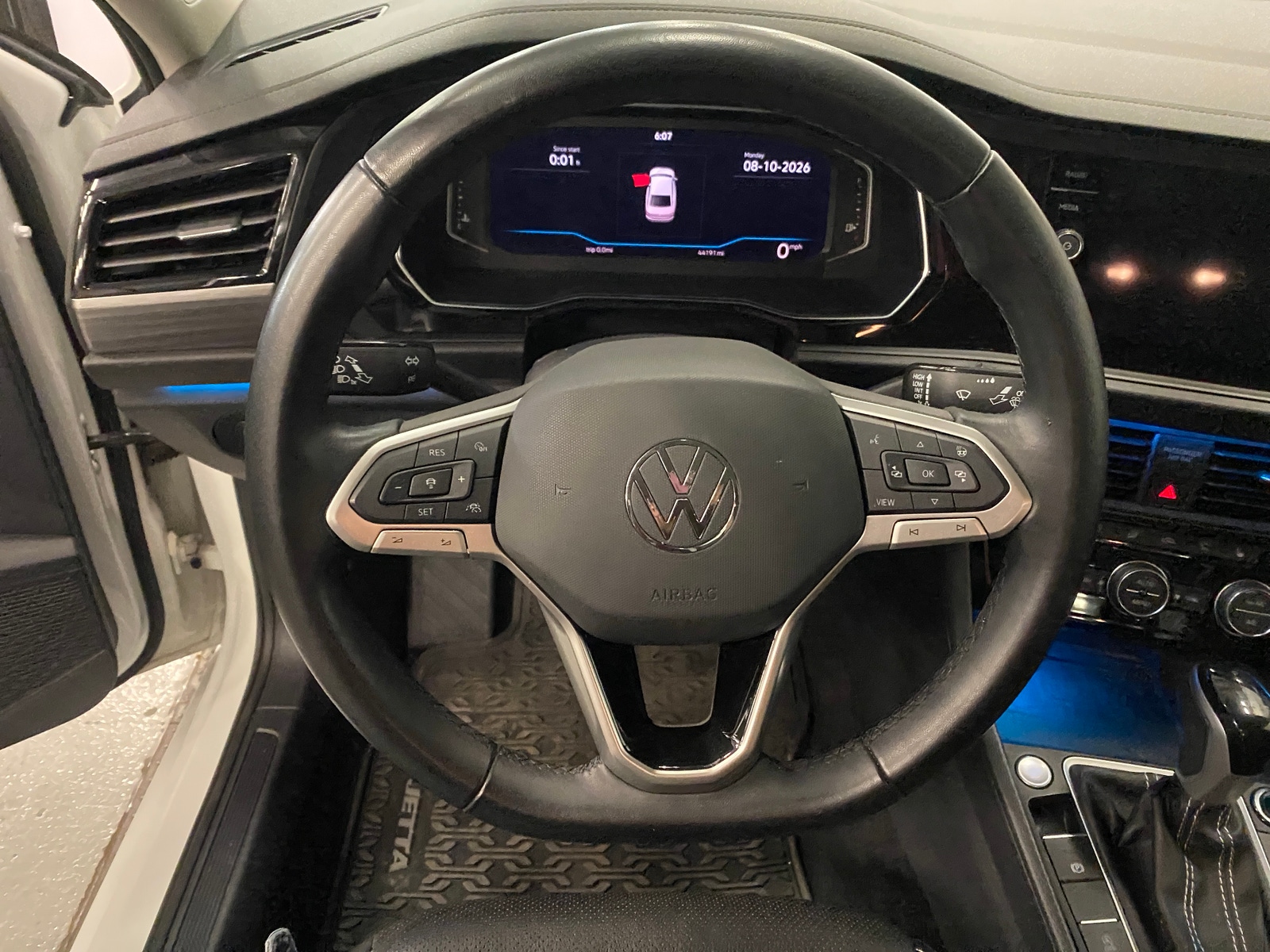 Thumbnail: 2024 Volkswagen Jetta - 4