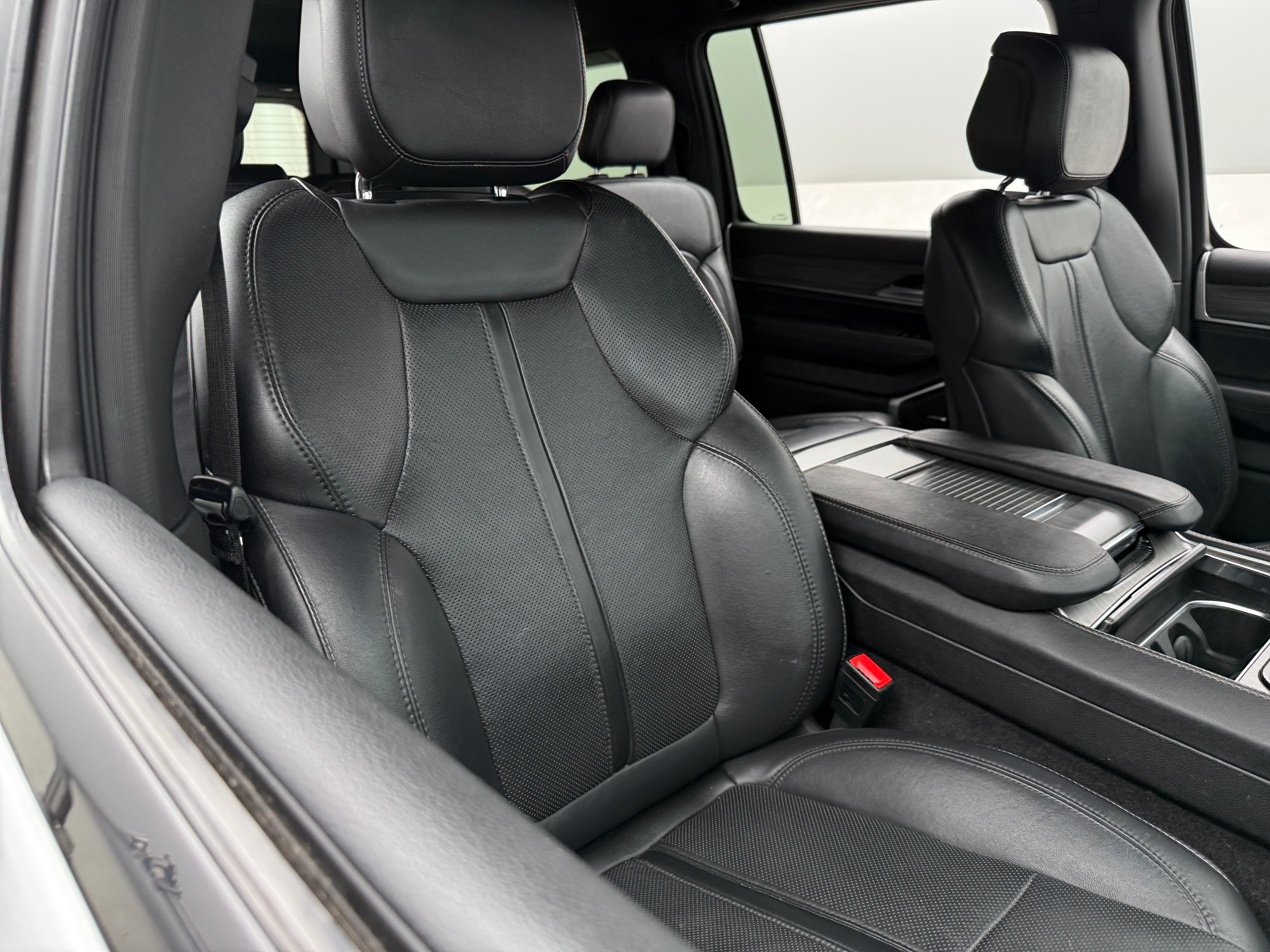 2024 Jeep Wagoneer L