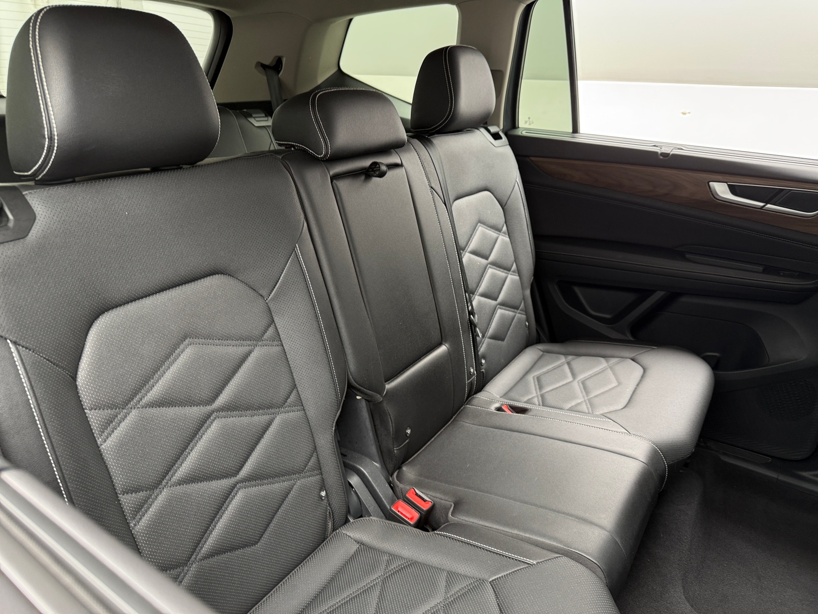 Thumbnail: 2025 Volkswagen Atlas - 5
