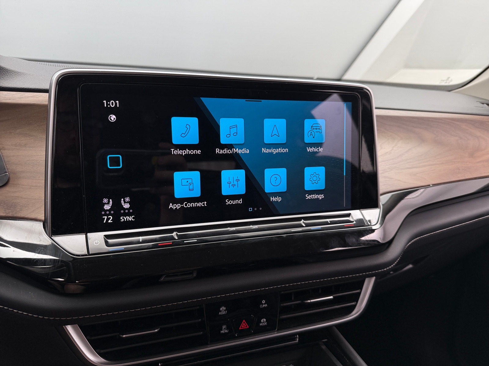 Thumbnail: 2025 Volkswagen Atlas - 3