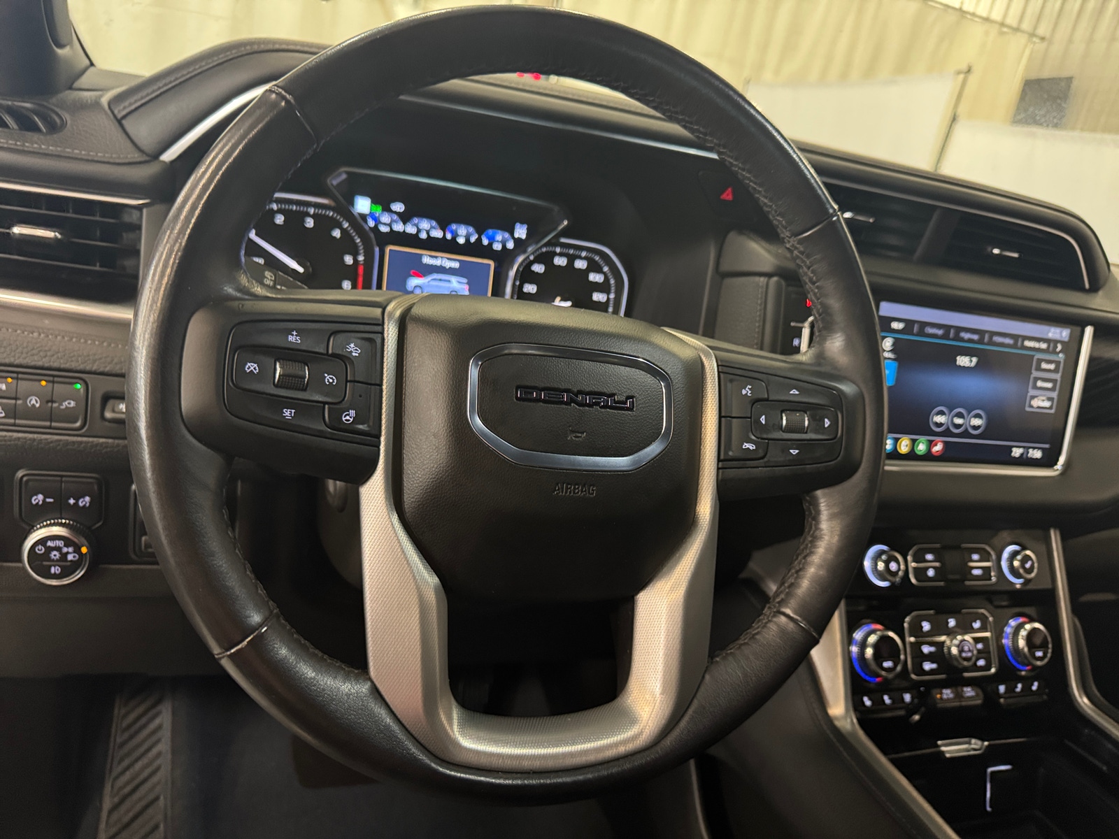 Thumbnail: 2021 GMC Yukon - 4