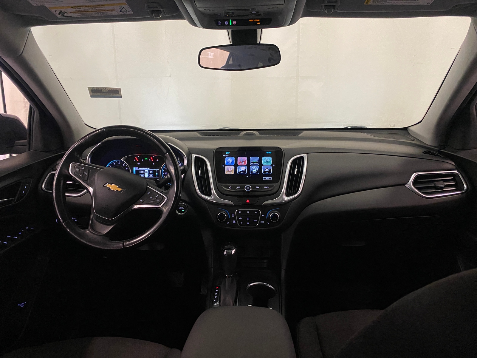 Thumbnail: 2018 Chevrolet Equinox - 3