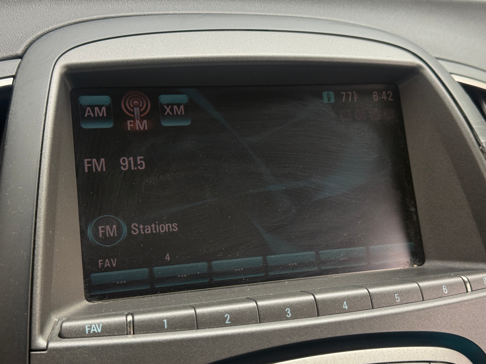 Thumbnail: 2011 Buick LaCrosse - 3