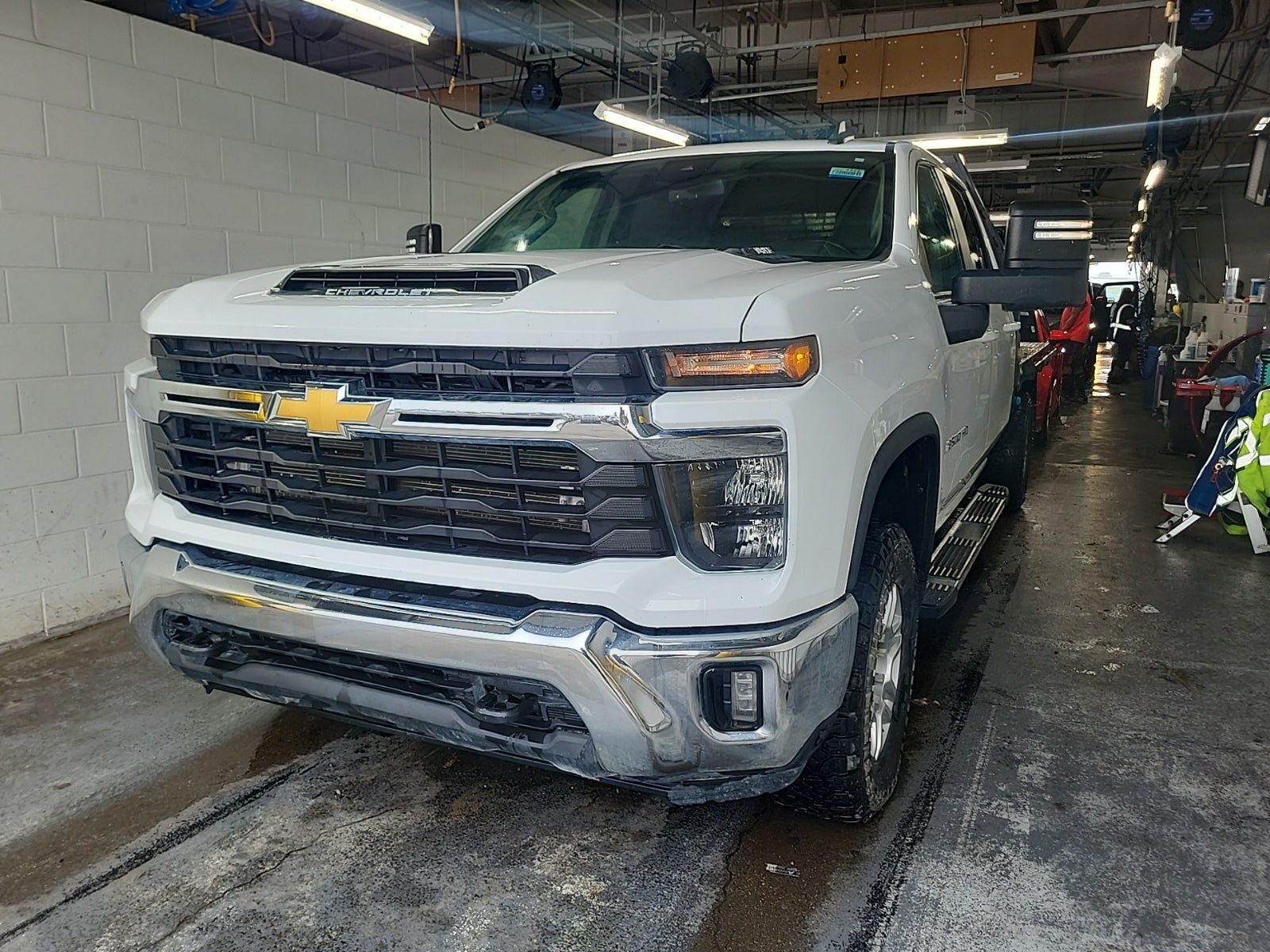 2024 Chevrolet Silverado 2500HD 4WD Crew Cab 172" LT
