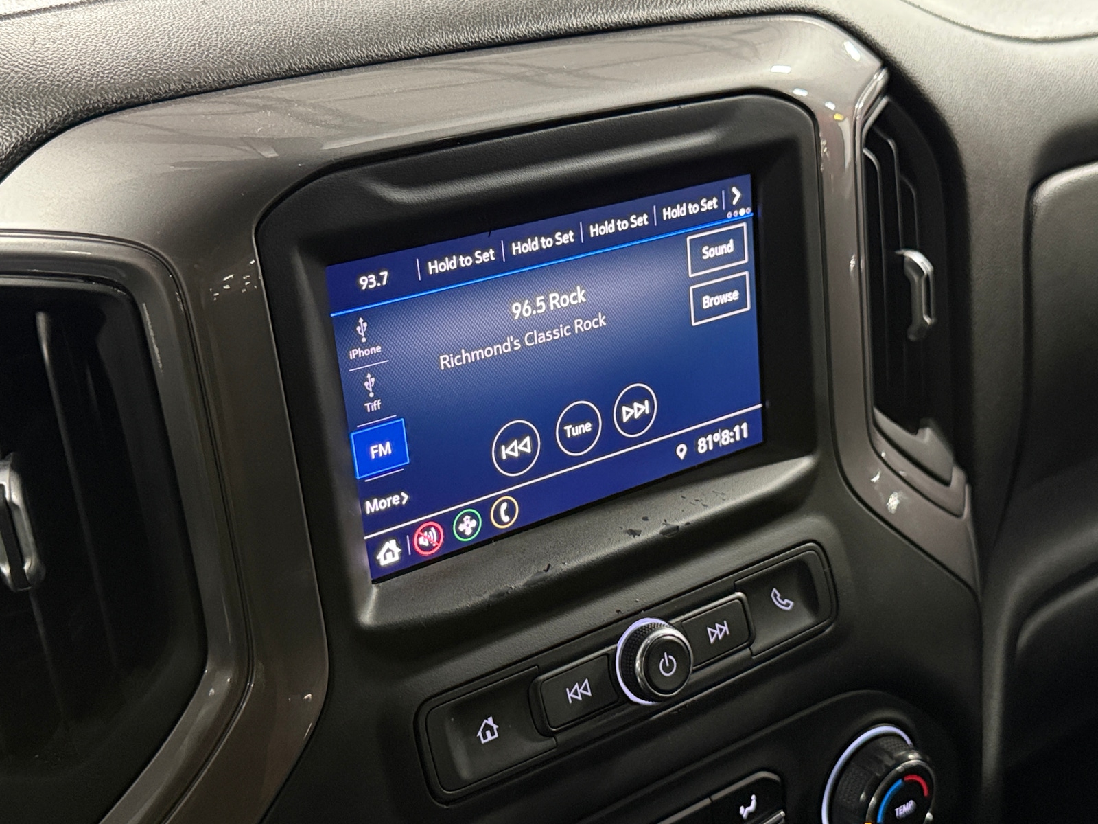Thumbnail: 2020 Chevrolet Silverado 1500 - 4