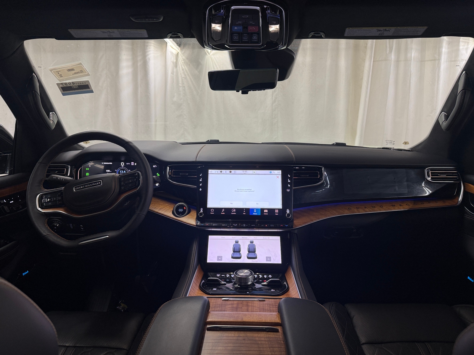 Thumbnail: 2025 Jeep Grand Wagoneer - 2