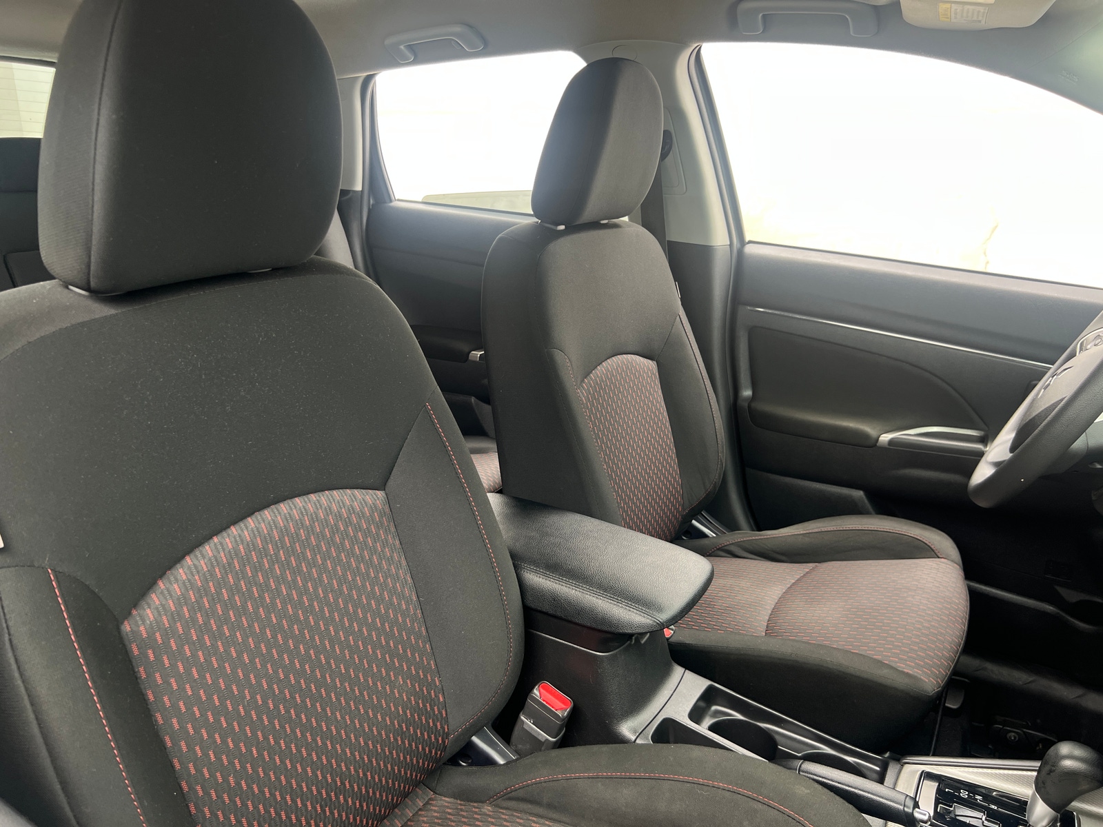 Thumbnail: 2018 Mitsubishi Outlander Sport - 2