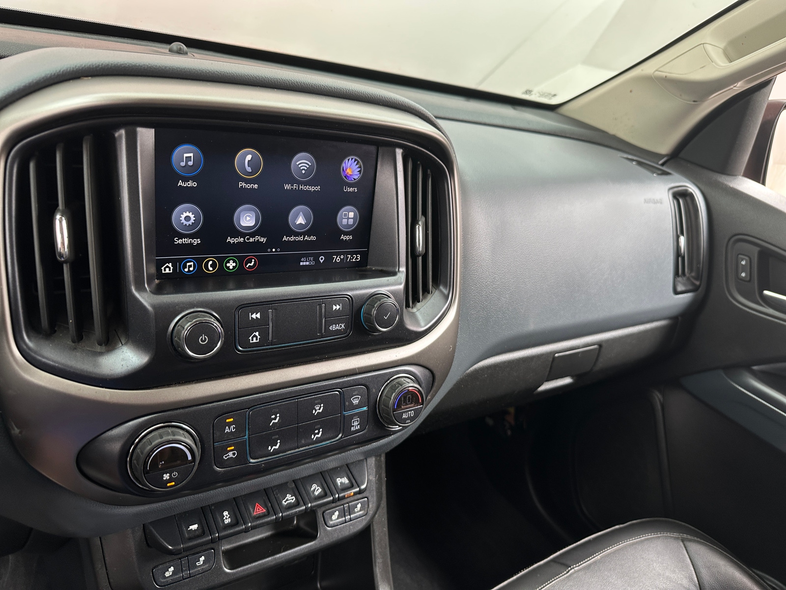 Thumbnail: 2021 Chevrolet Colorado - 3