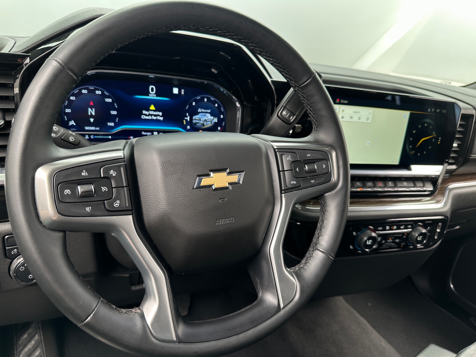 Thumbnail: 2023 Chevrolet Silverado 1500 - 5