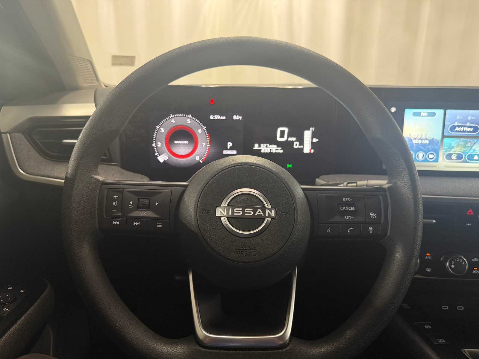 Thumbnail: 2025 Nissan Kicks - 5