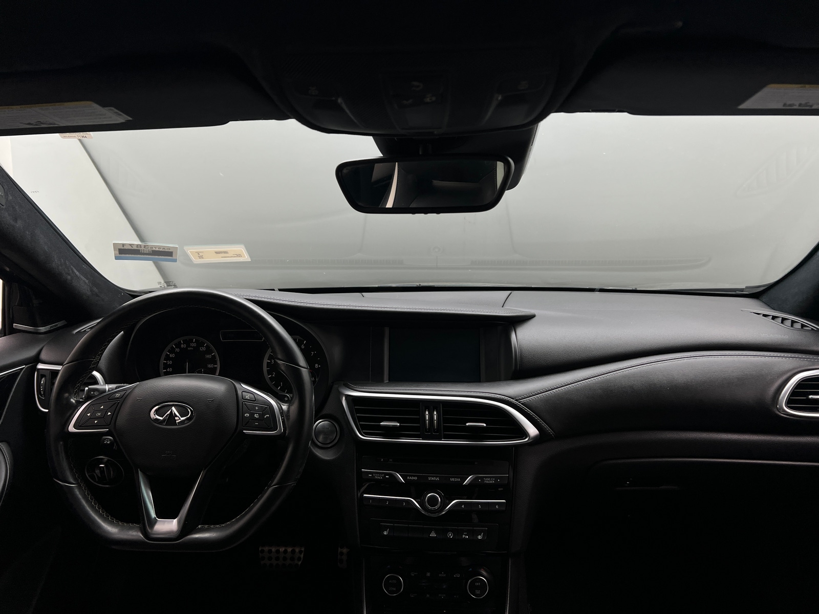 Thumbnail: 2018 INFINITI QX30 - 2
