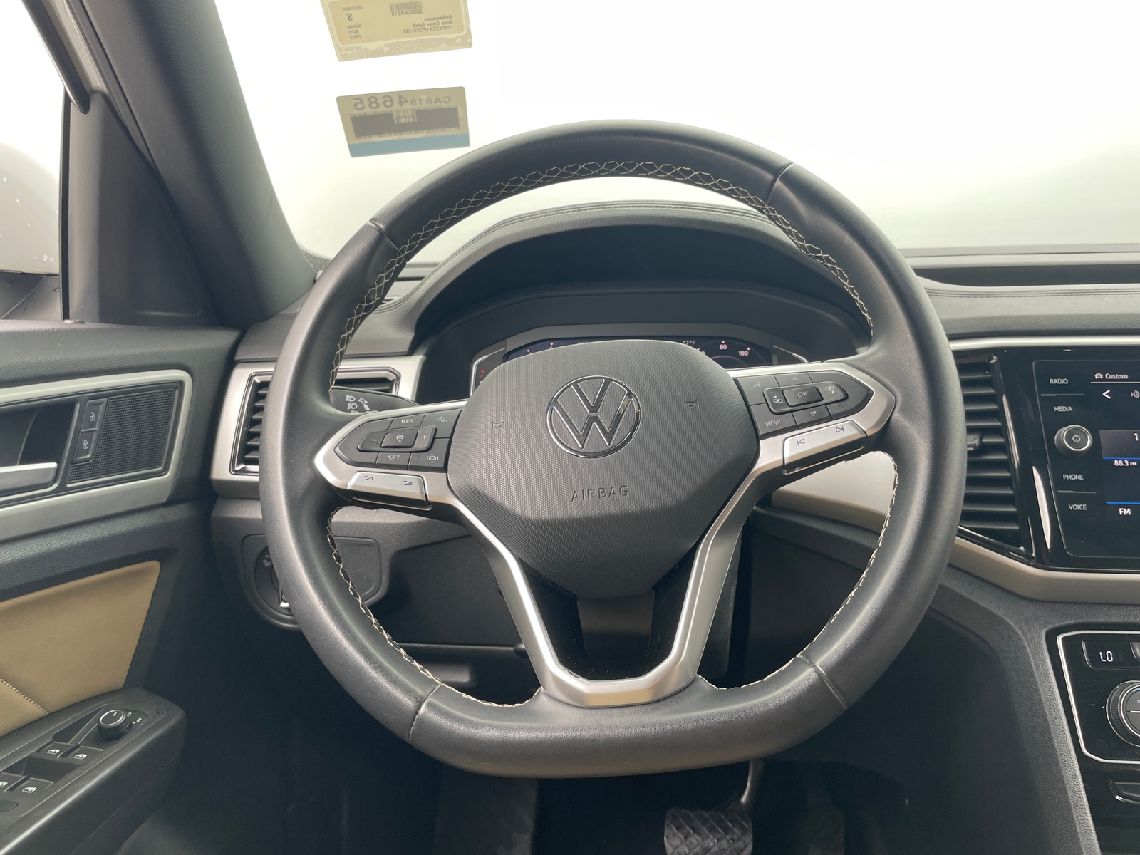Thumbnail: 2023 Volkswagen Atlas - 4