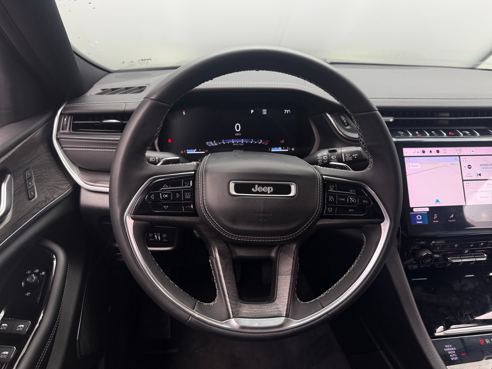 Thumbnail: 2023 Jeep Grand Cherokee - 4