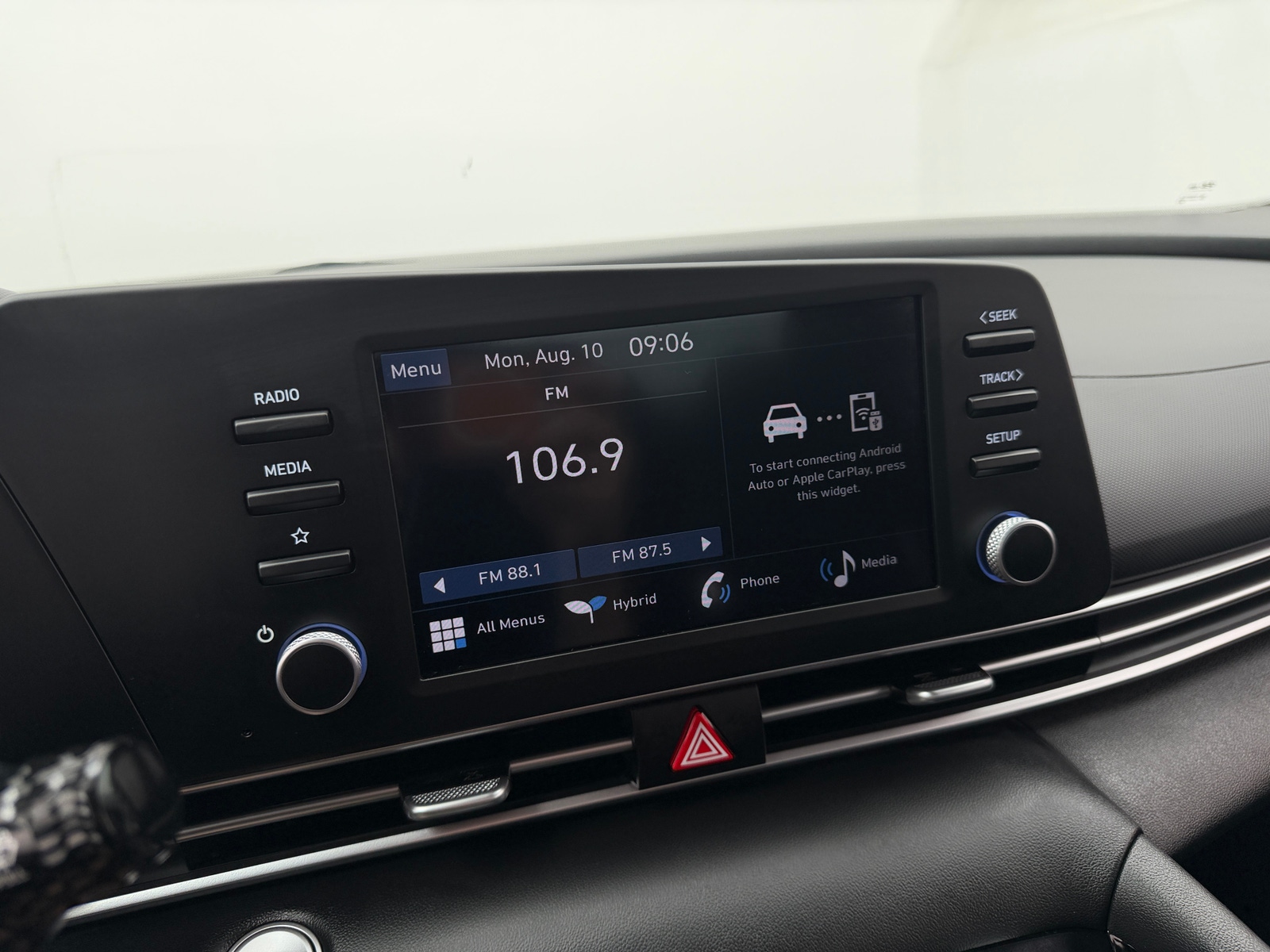 Thumbnail: 2026 Hyundai Elantra - 4