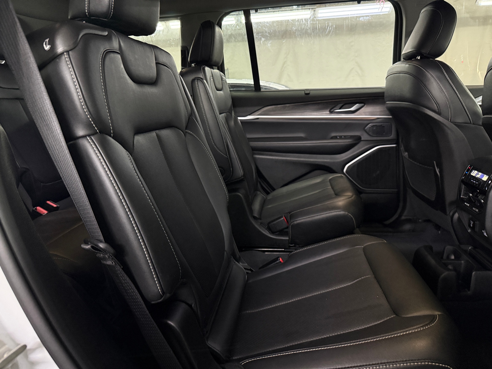 Thumbnail: 2023 Jeep Grand Cherokee L - 5