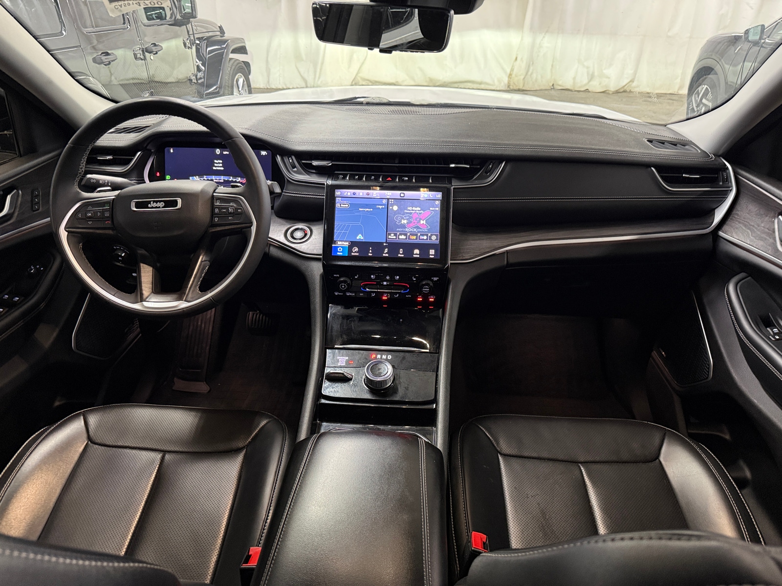 Thumbnail: 2023 Jeep Grand Cherokee L - 2