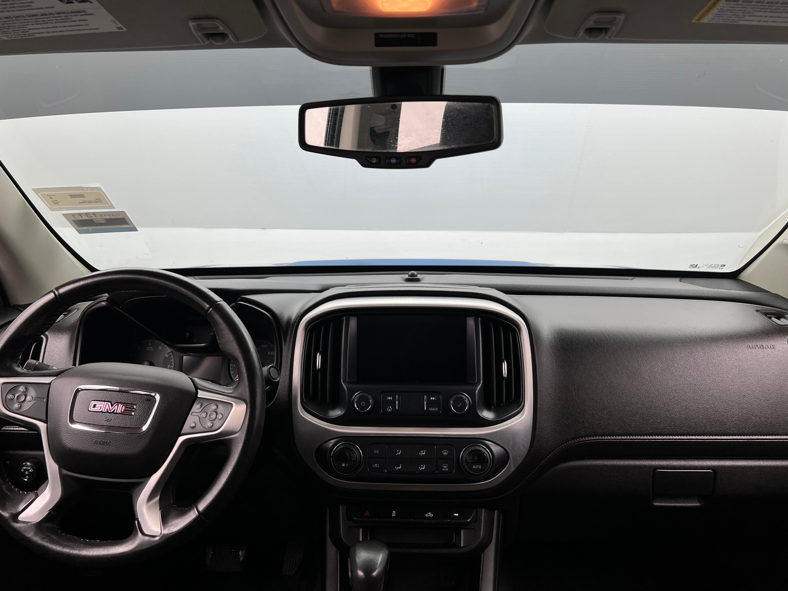 Thumbnail: 2022 GMC Canyon - 3