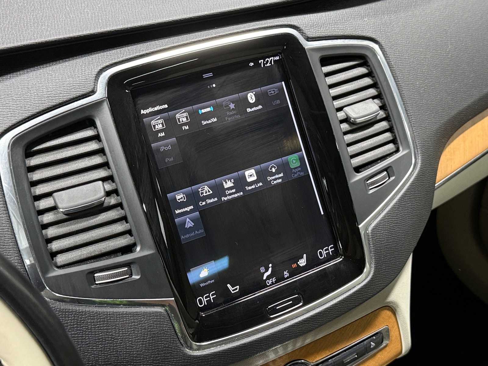 Thumbnail: 2022 Volvo XC90 - 3