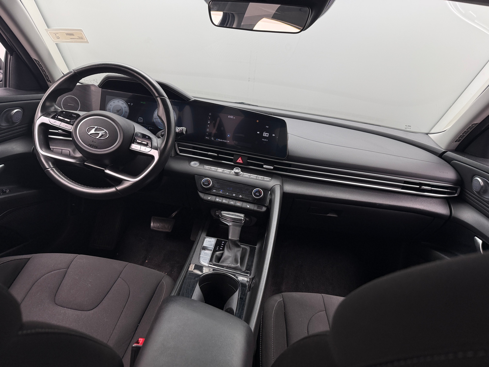 Thumbnail: 2023 Hyundai Elantra - 3