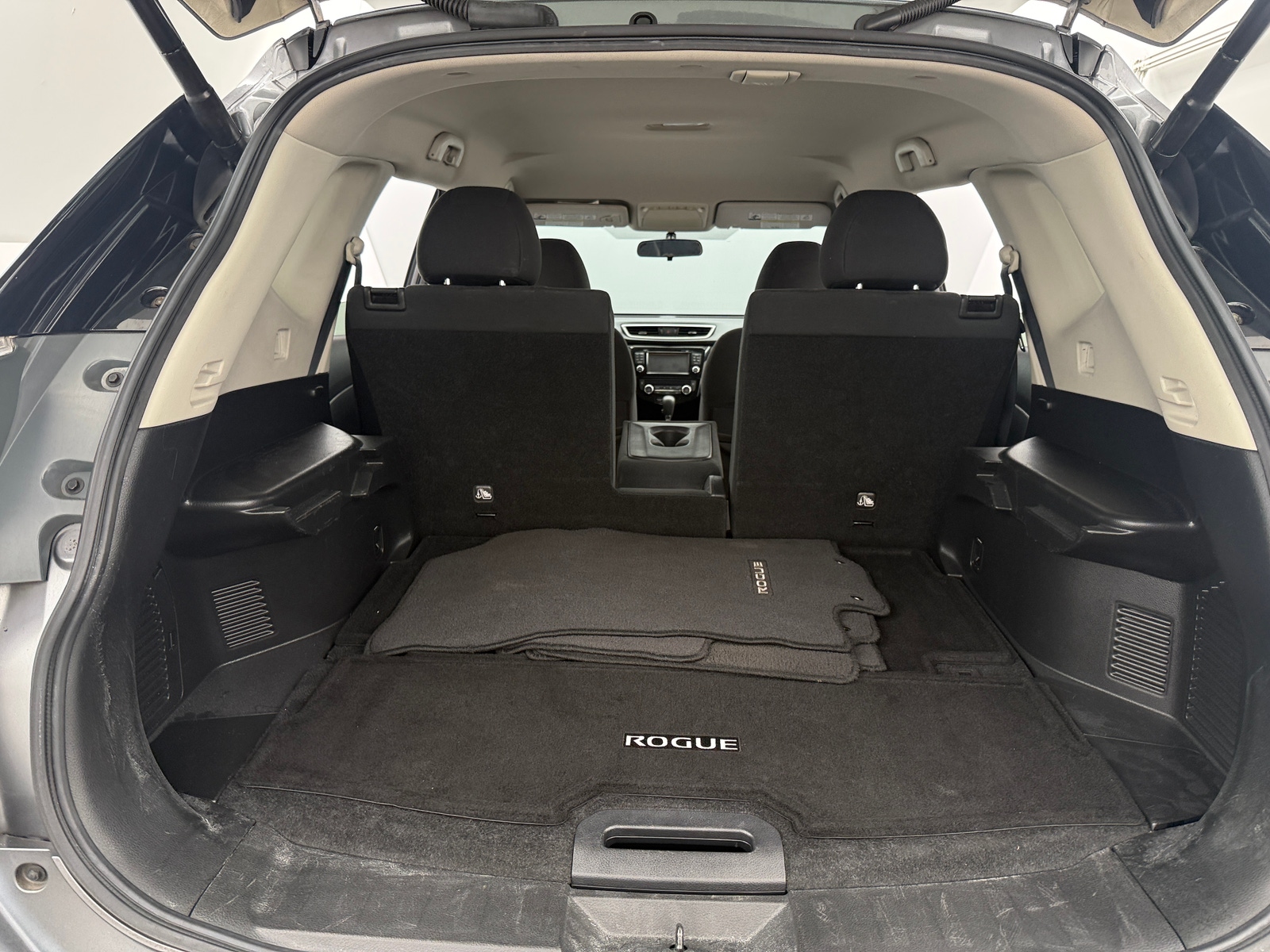 Thumbnail: 2016 Nissan Rogue - 7