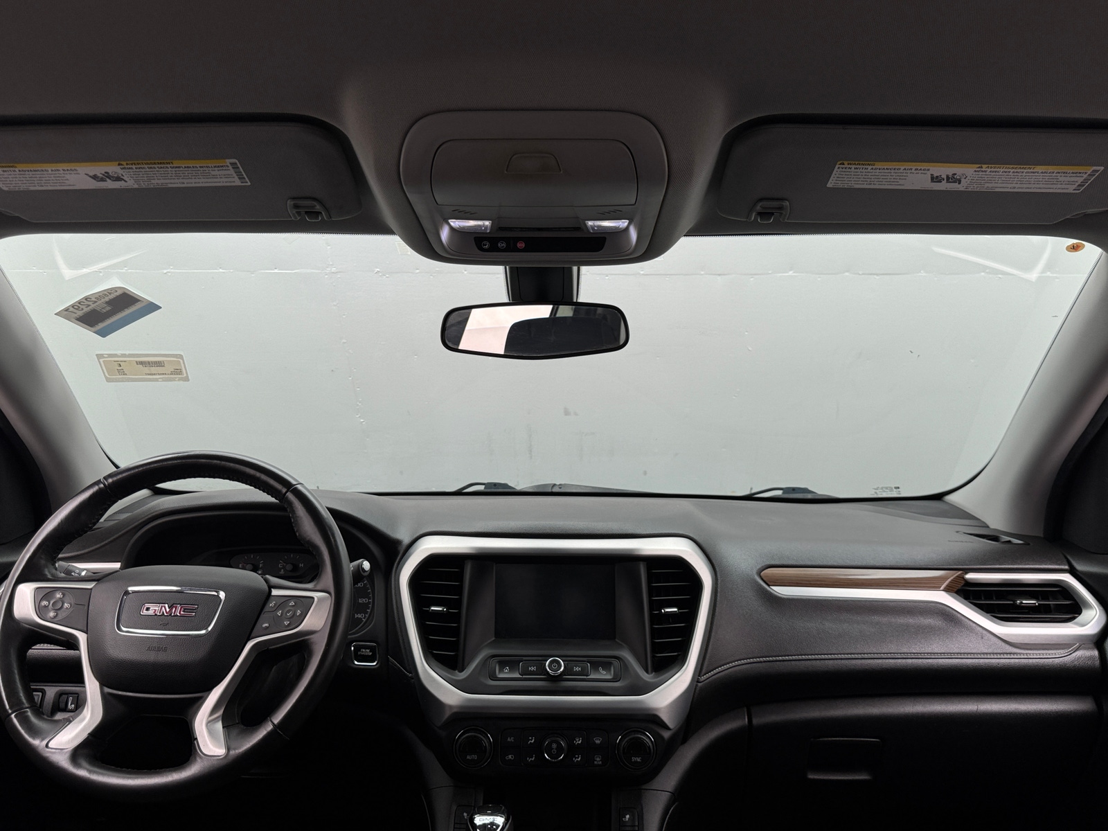 Thumbnail: 2017 GMC Acadia - 3