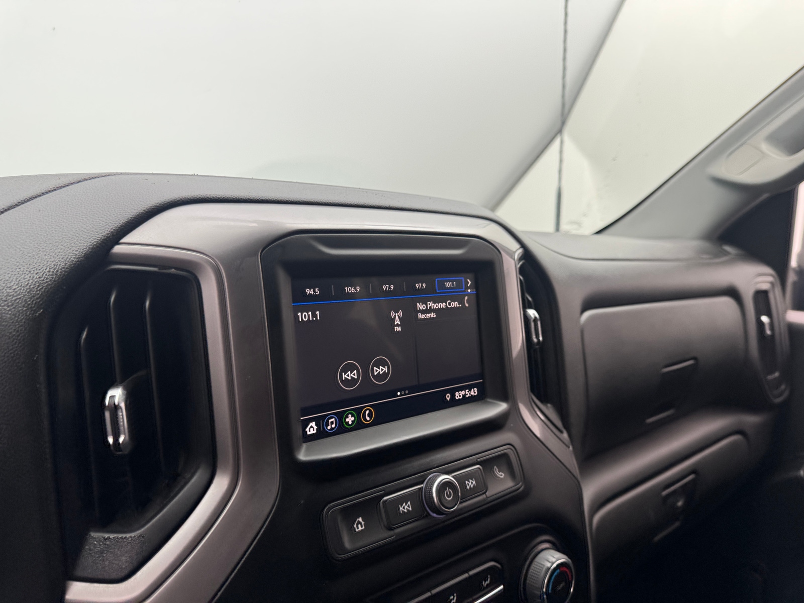 Thumbnail: 2022 Chevrolet Silverado 2500 - 4