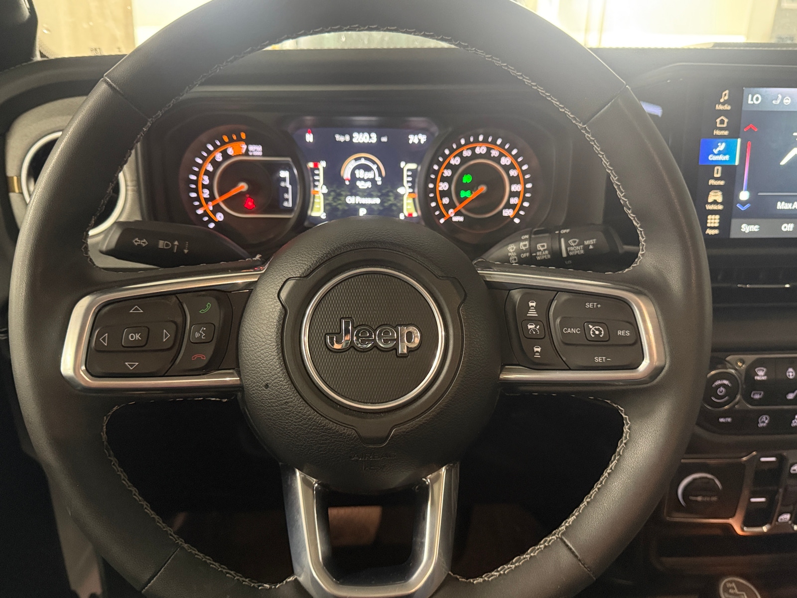 Thumbnail: 2025 Jeep Wrangler - 5