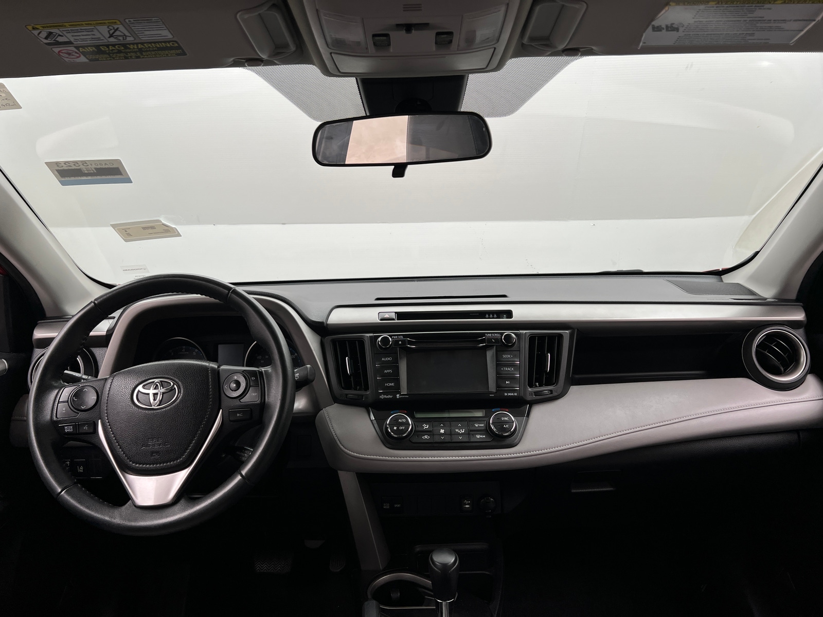 Thumbnail: 2017 Toyota RAV4 - 3