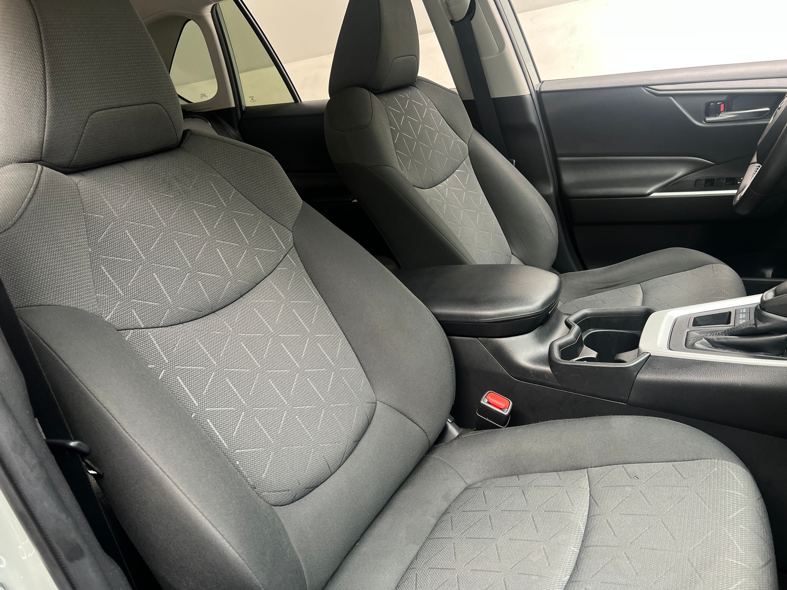 Thumbnail: 2020 Toyota RAV4 - 2