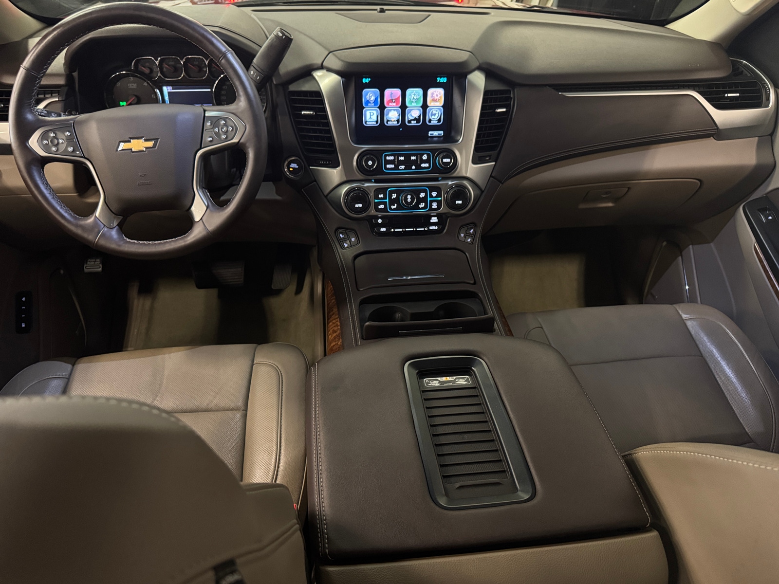 Thumbnail: 2015 Chevrolet Tahoe - 2