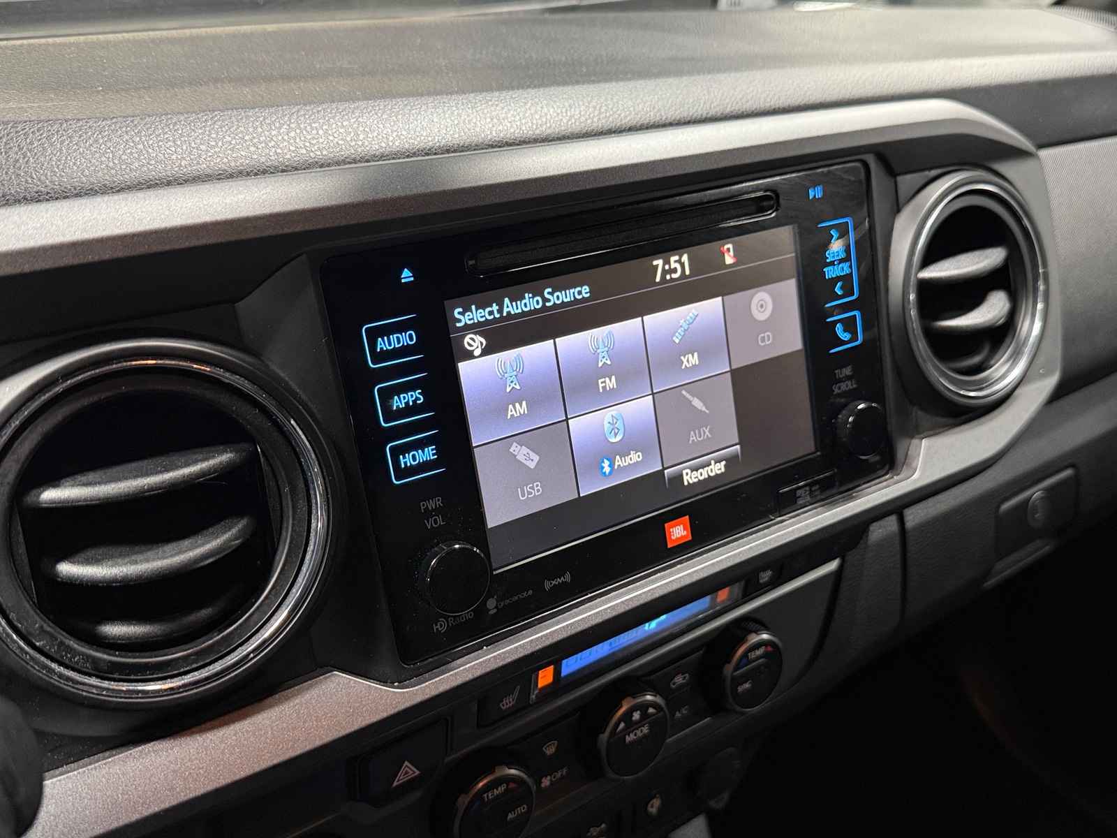 Thumbnail: 2019 Toyota Tacoma - 4
