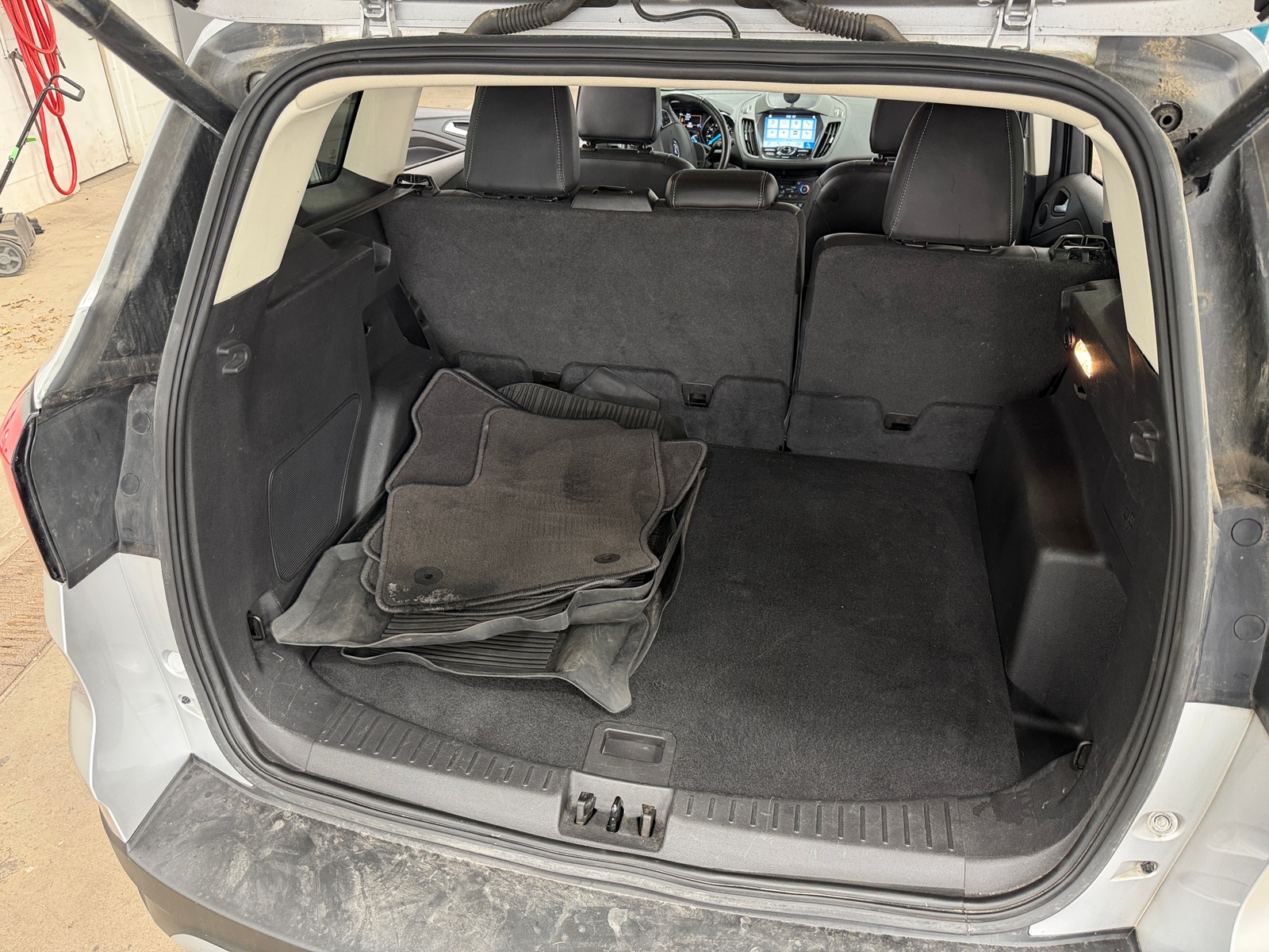 Thumbnail: 2019 Ford Escape - 6