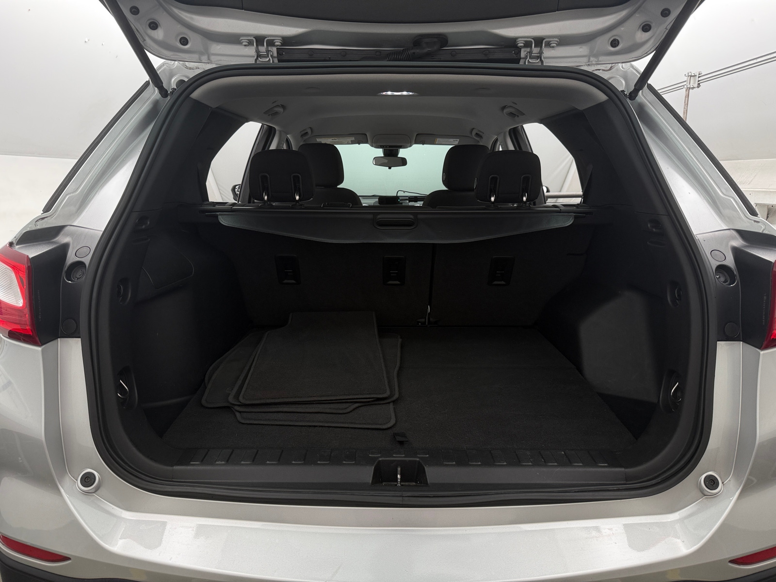 Thumbnail: 2020 Chevrolet Equinox - 7