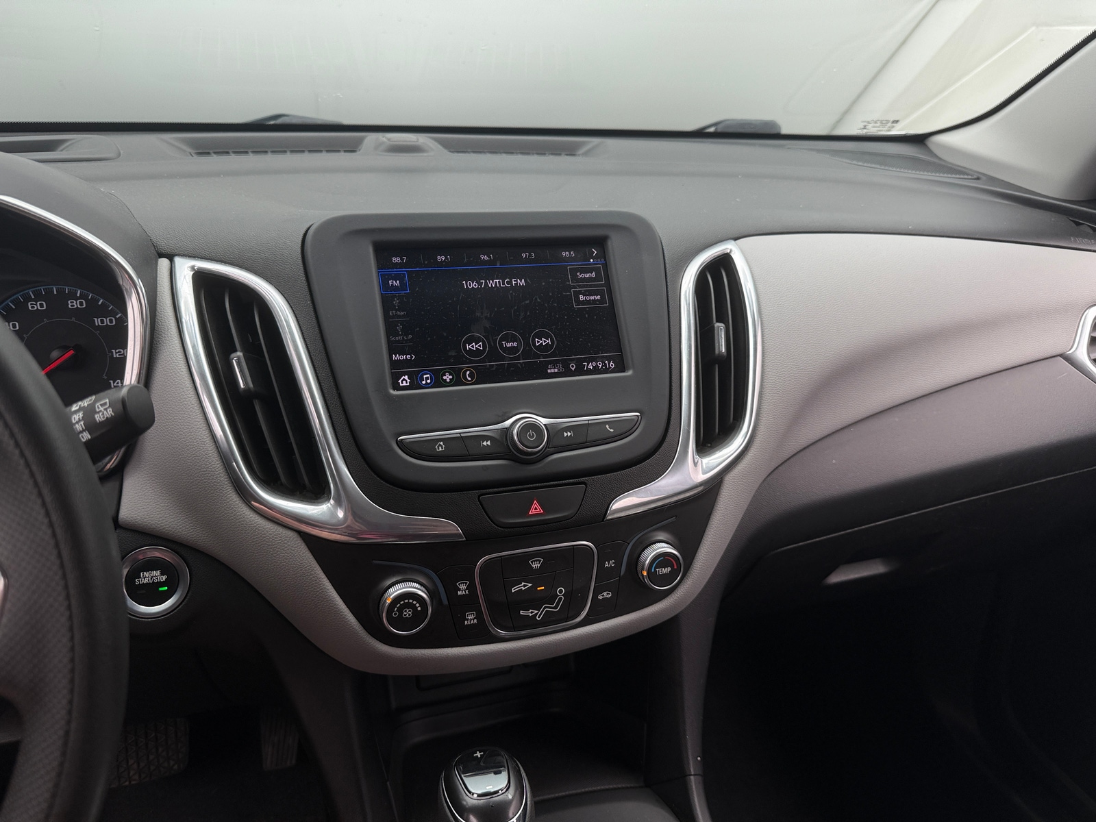 Thumbnail: 2020 Chevrolet Equinox - 4