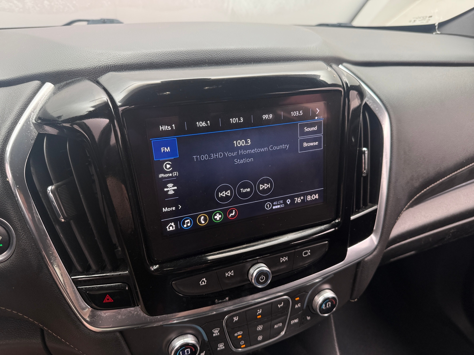 Thumbnail: 2023 Chevrolet Traverse - 3