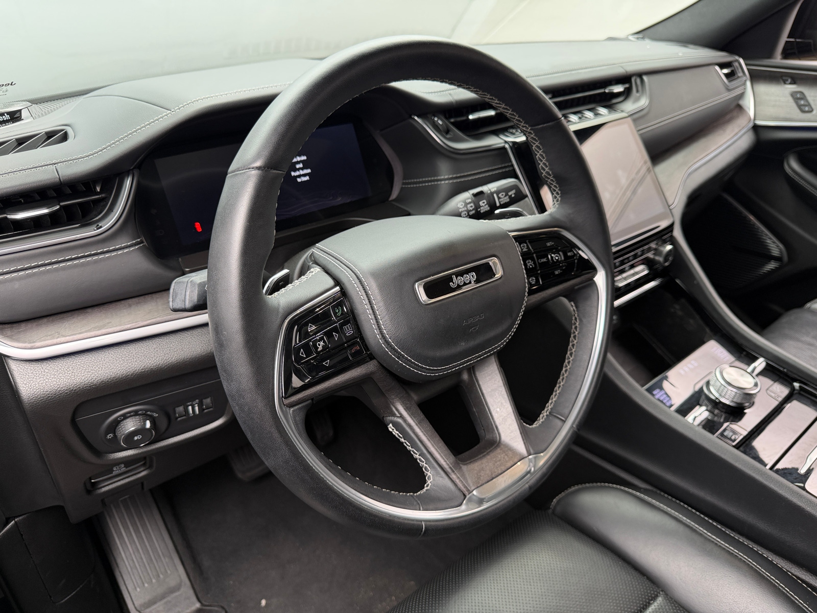 Thumbnail: 2022 Jeep Grand Cherokee - 4