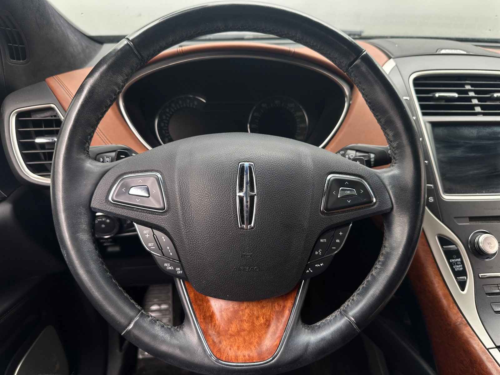 Thumbnail: 2018 Lincoln MKX - 4