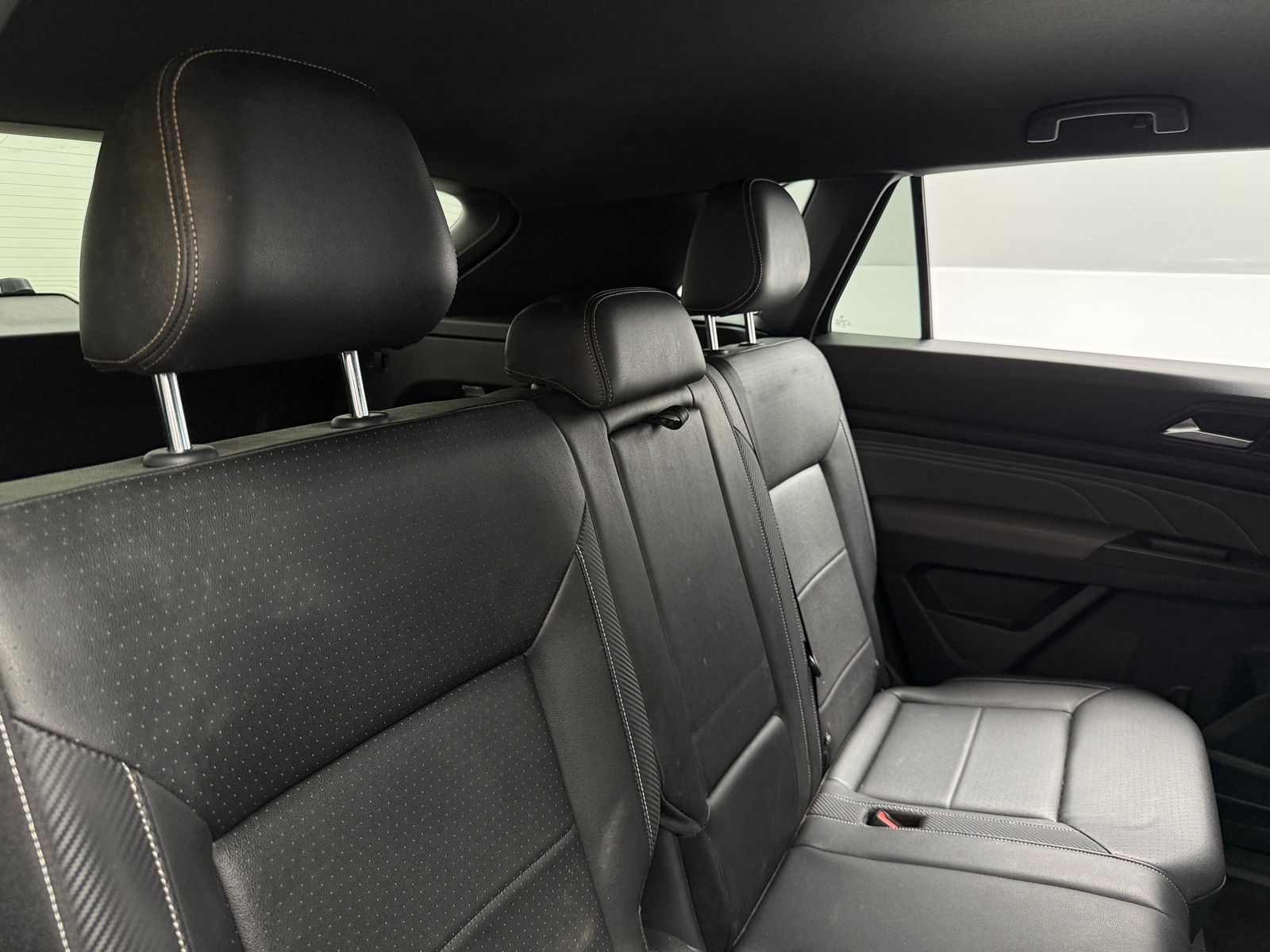 Thumbnail: 2023 Volkswagen Atlas - 5