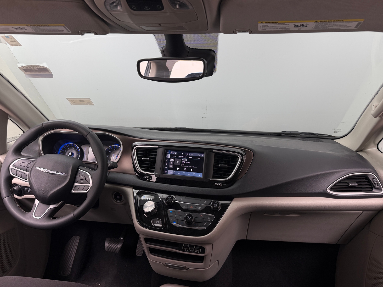 Thumbnail: 2023 Chrysler Voyager - 3