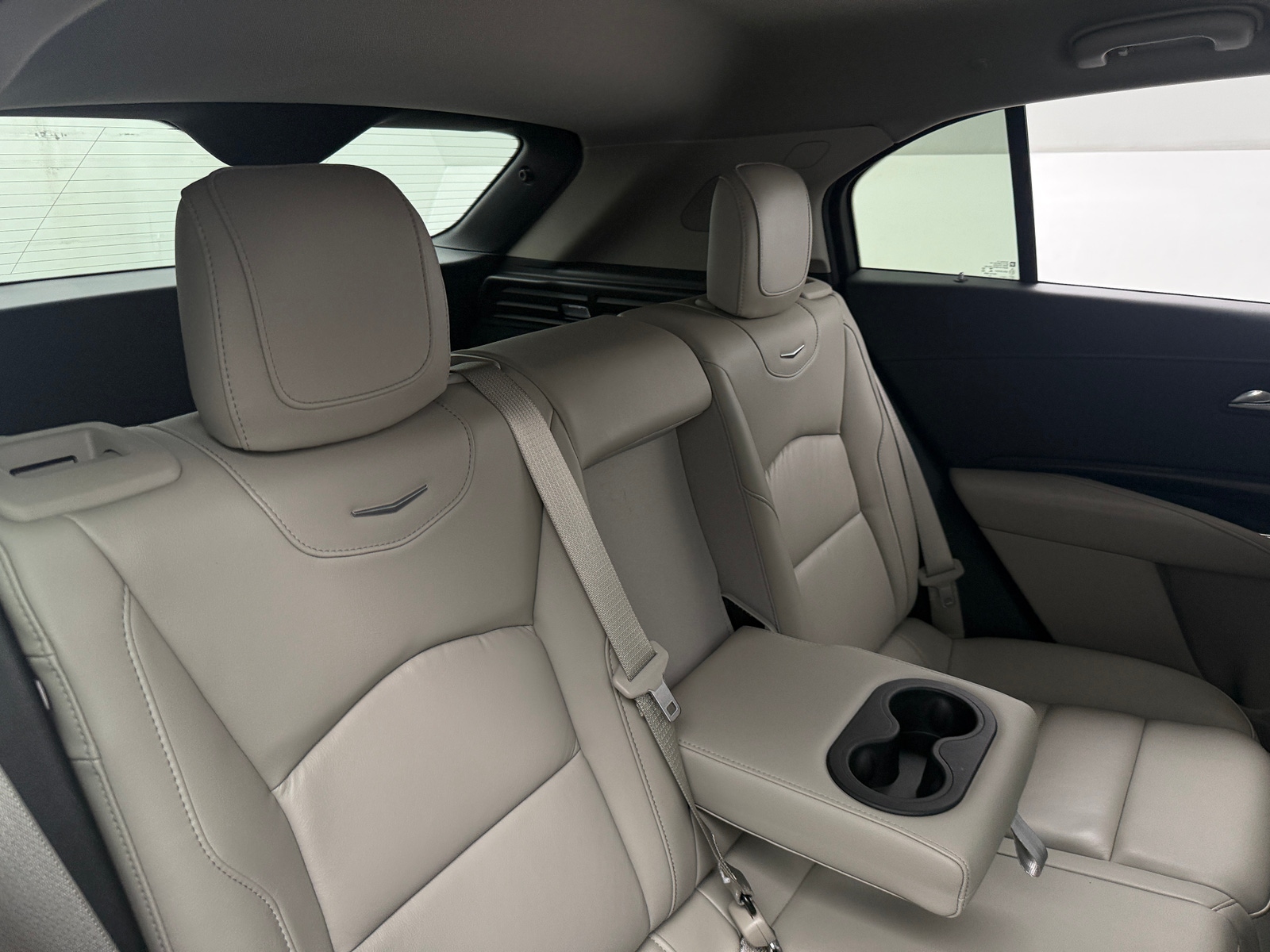 Thumbnail: 2021 Cadillac XT4 - 5