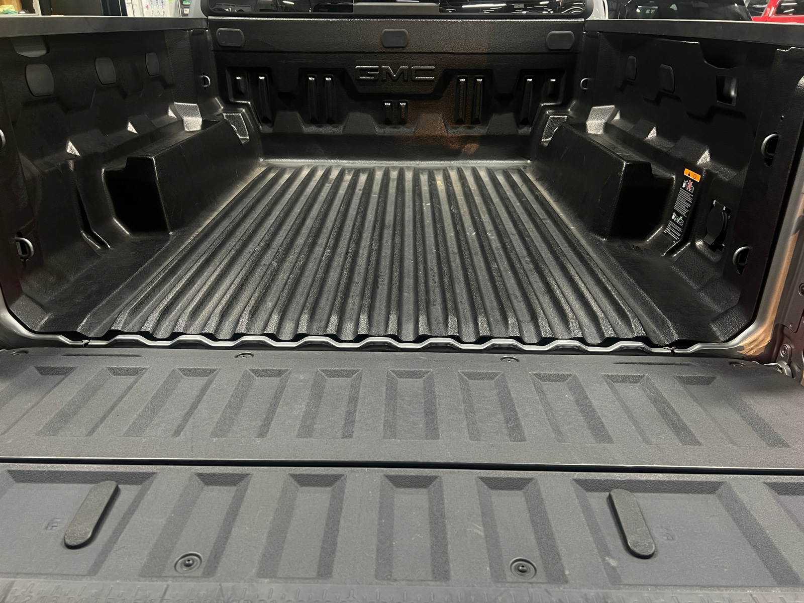 Thumbnail: 2024 GMC Canyon - 6